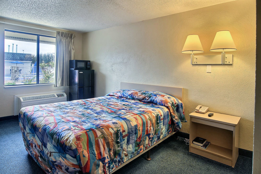 Motel 6 Palm Bay Exteriér fotografie