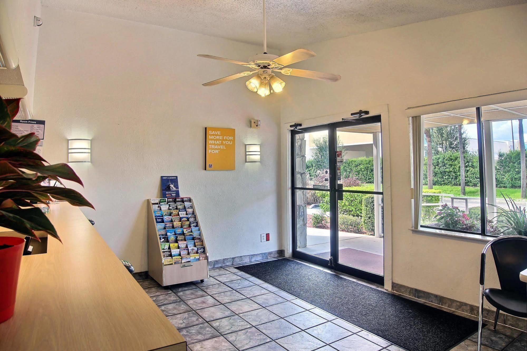 Motel 6 Palm Bay Exteriér fotografie